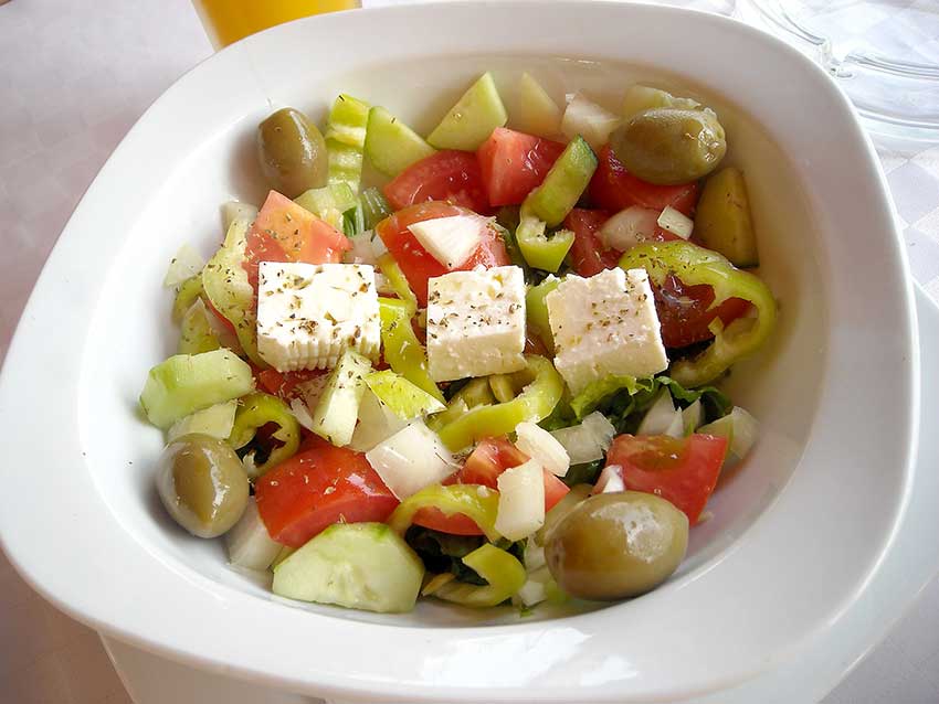 Ensalada Griega con Queso Feta Auténtico Horiatiki PlazaCocina